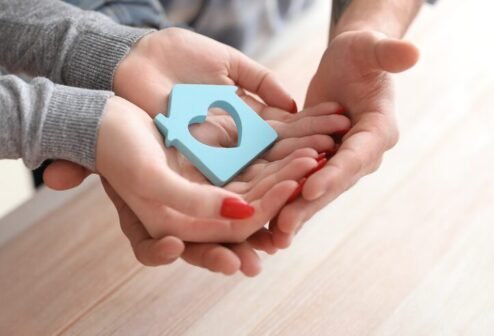 couple-holding-figure-house-property-insurance-concept_392895-16856 couple-holding-figure-house-property-insurance-concept_392895-16856